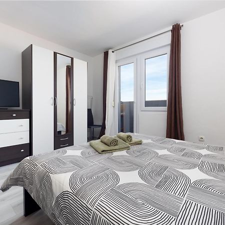 Apartment Kokolo With Sea View Сплит Экстерьер фото
