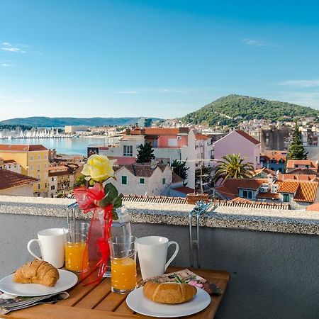 Apartment Kokolo With Sea View Сплит Экстерьер фото